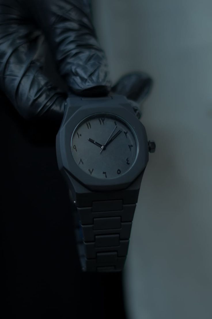 Black Aura Watch® ساعة الهالة السوداء